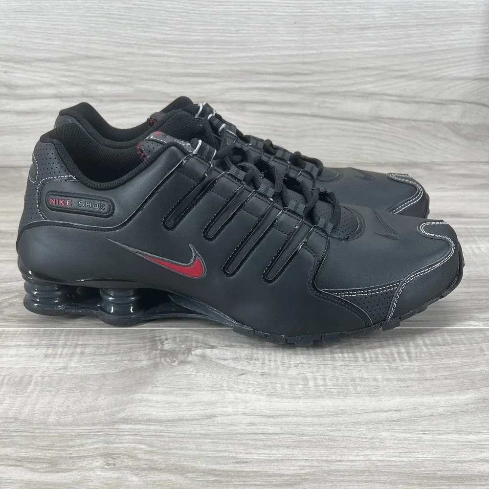 Mens Size 12 - Nike Shox NZ (378341 017) Black Varsity Red